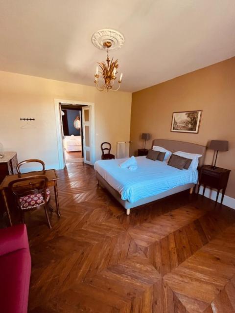 Le Manoir Du Thouron Hotel Saint-Sulpice  Buitenkant foto