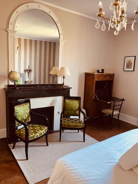 Le Manoir Du Thouron Hotel Saint-Sulpice  Buitenkant foto